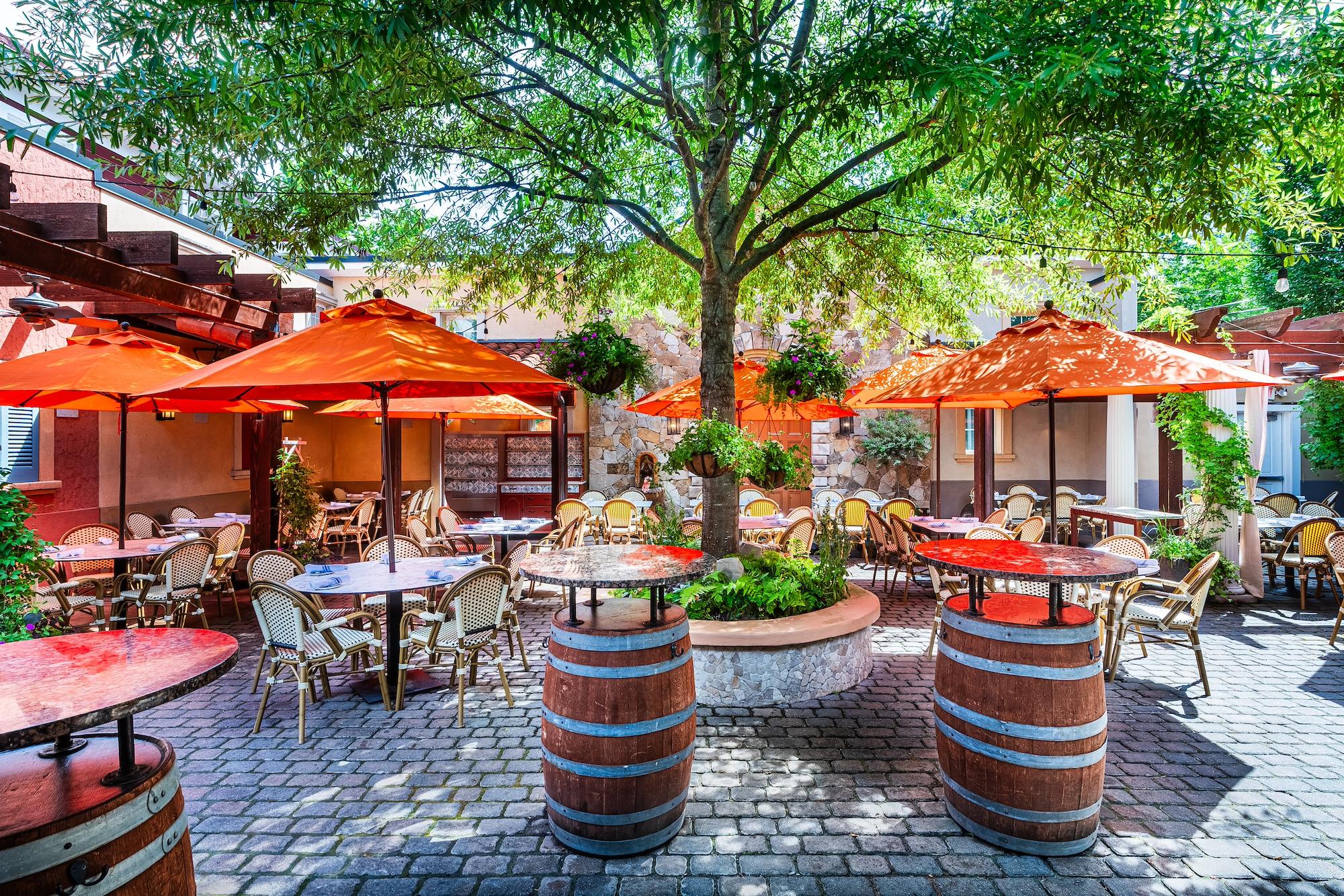 Trattoria Villagio: Piazza